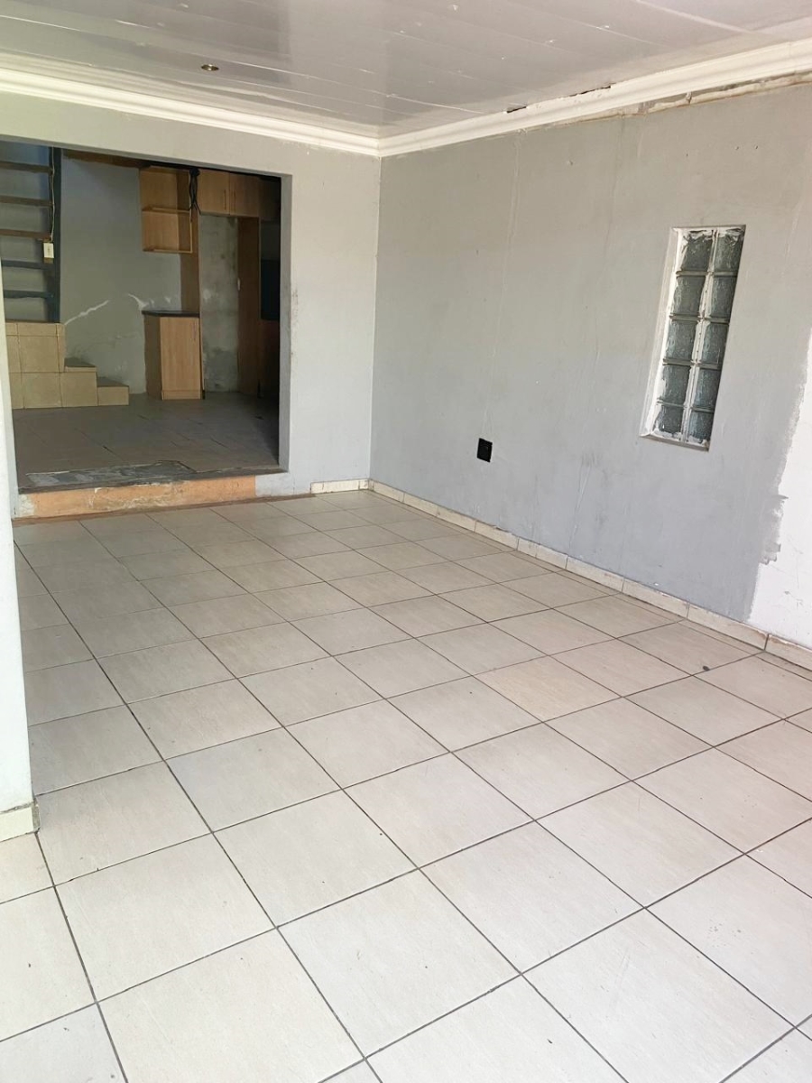 4 Bedroom Property for Sale in Nyanga Western Cape